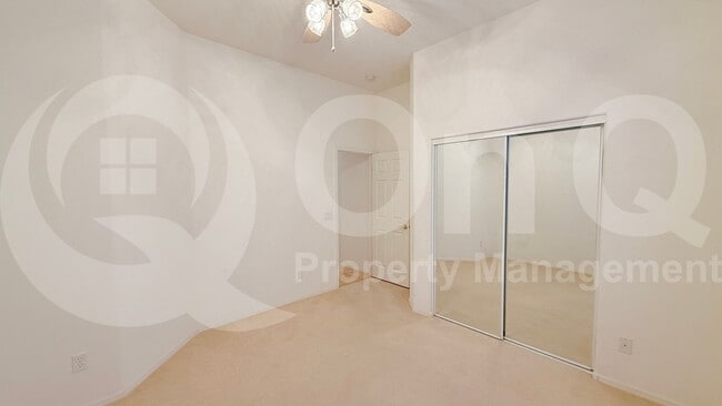 Building Photo - 3027 W Cottonwood Ln
