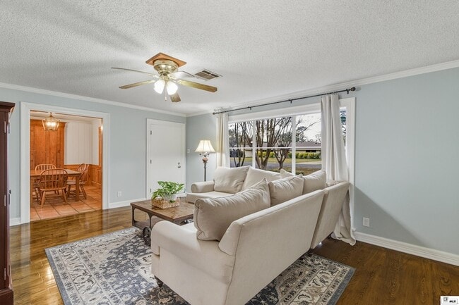 Building Photo - 1110 Hilton St