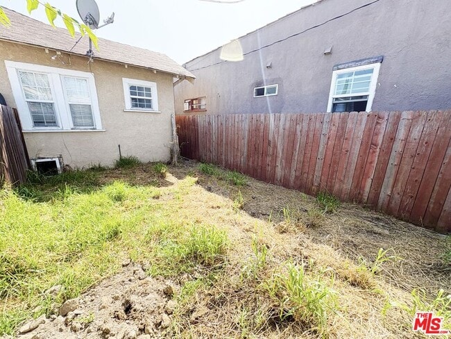 Building Photo - 1743 S Catalina St