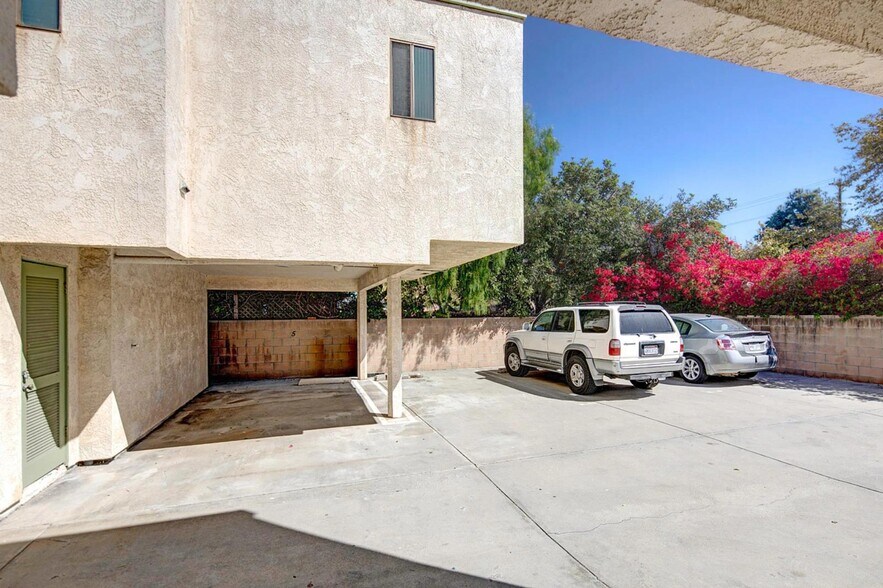 Building Photo - 408 N Venice Blvd