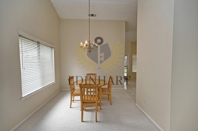 Building Photo - 6447 N Vagedes Ave