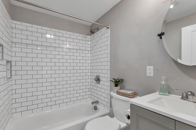 Building Photo - 283 Decatur Rd