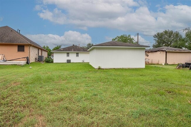 Building Photo - 914 Avenue G