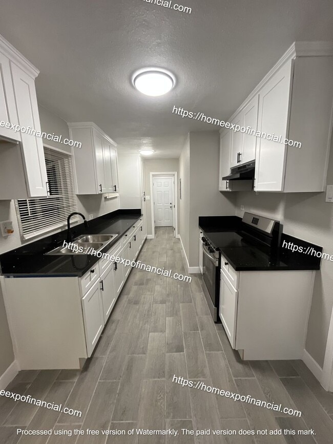 Building Photo - Nice Home For Rent