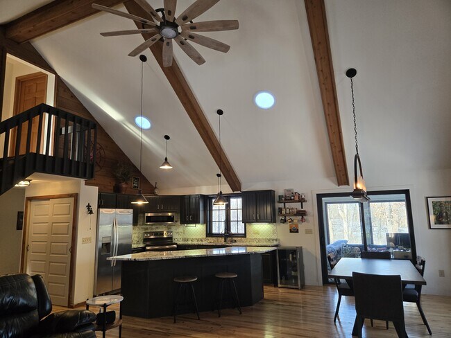 Building Photo - S43W30464 Stone Gate Ln