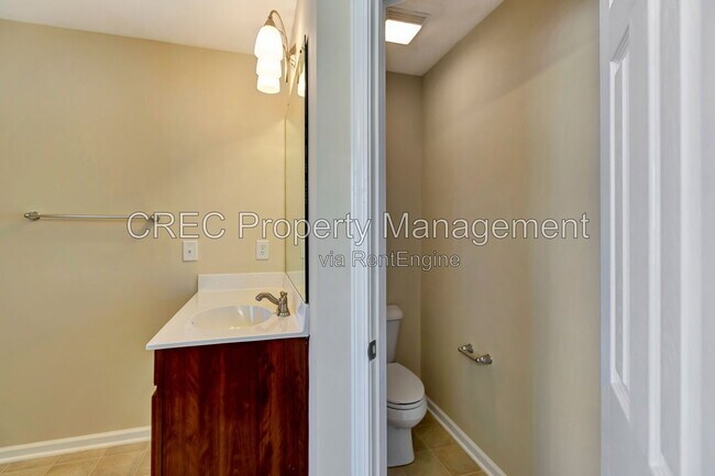 Building Photo - 9161 Parlor Dr