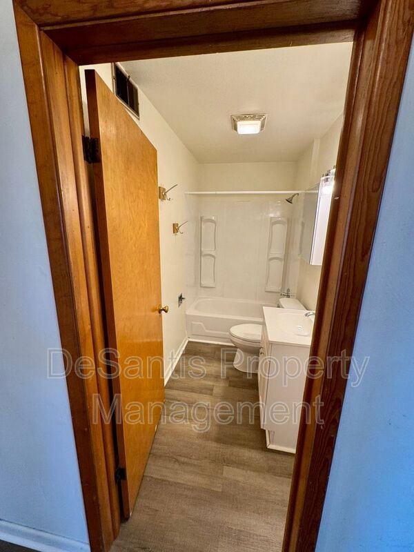 Building Photo - 212 N Highland Ave