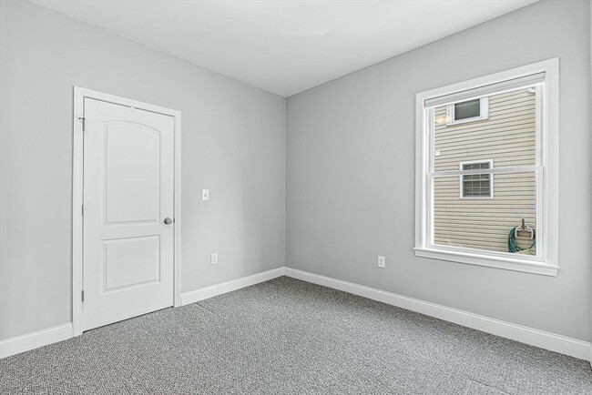 Building Photo - 76-78 Bradbury Ave