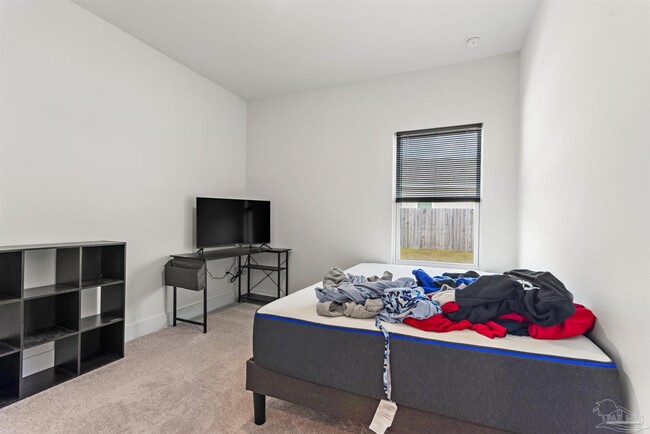 Building Photo - 6672 Paso Fino Dr