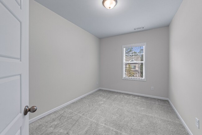 Building Photo - 239 Ryston Wy