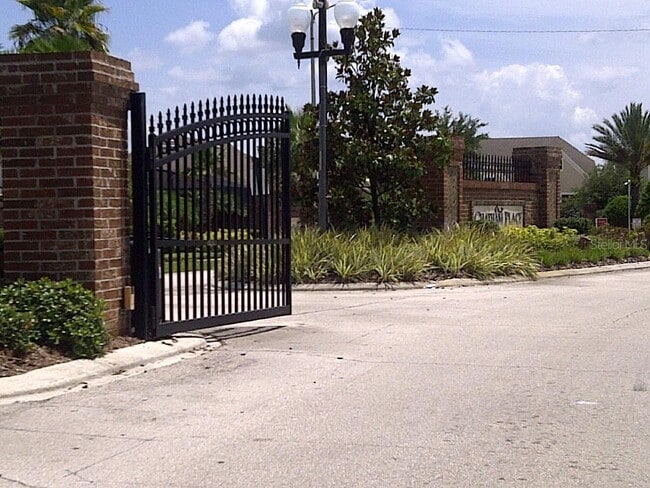 Building Photo - 1873 Chatham Pl Dr