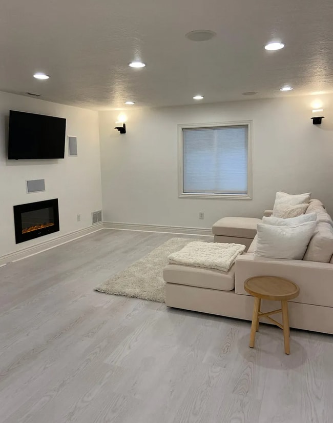 Building Photo - Gorgeous Home in Great Location!
