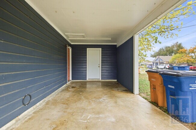 Building Photo - 5308 Overbrook Dr