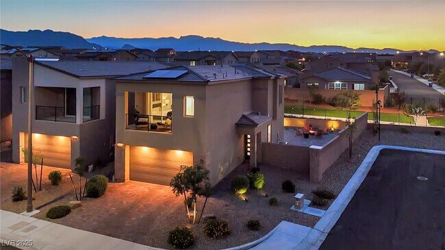 Building Photo - 8907 Roadrunner Ravine St