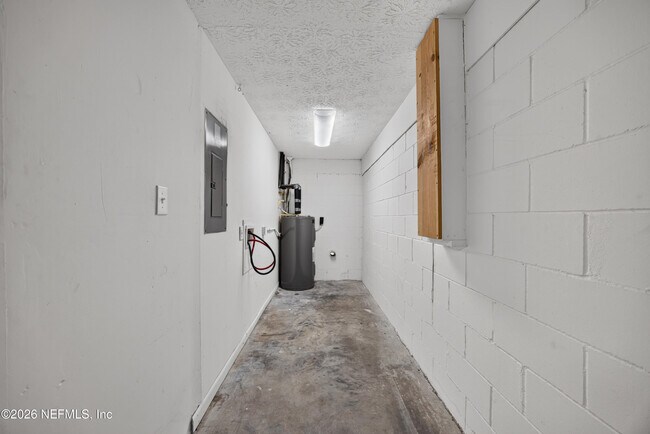 Building Photo - 1143 Tumbleweed Dr