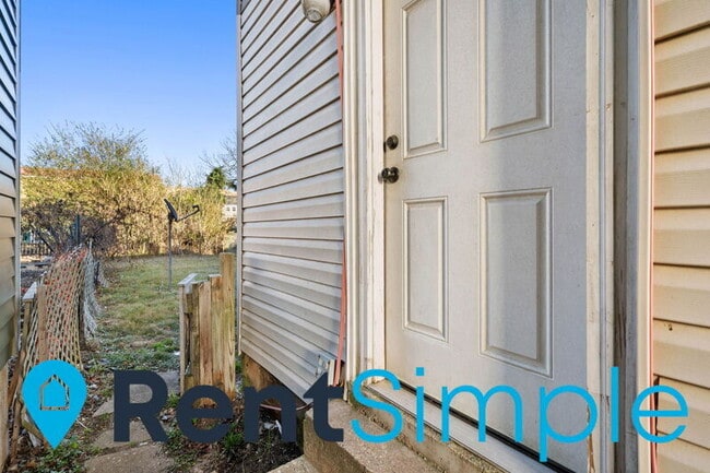 Building Photo - 317 Prince Edward St