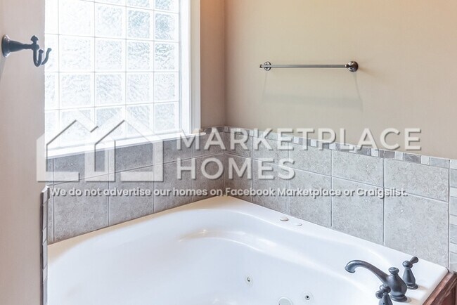 Building Photo - 1752 Denali Ct