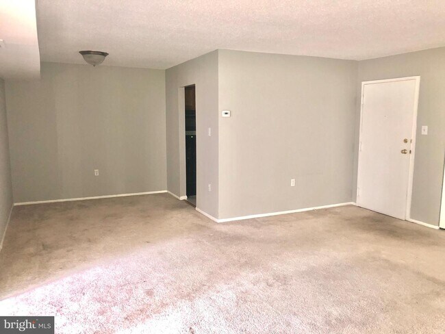 Building Photo - 1809 Snow Meadow Ln