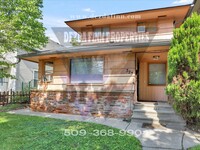 Building Photo - Charming Multi-level Home in Logan/GU Neig...