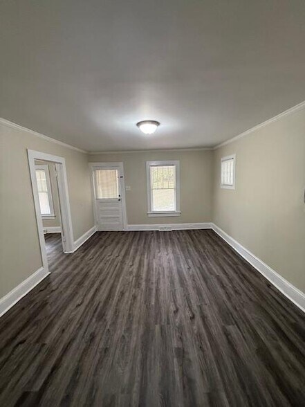 Building Photo - 3844 Green Point Dr