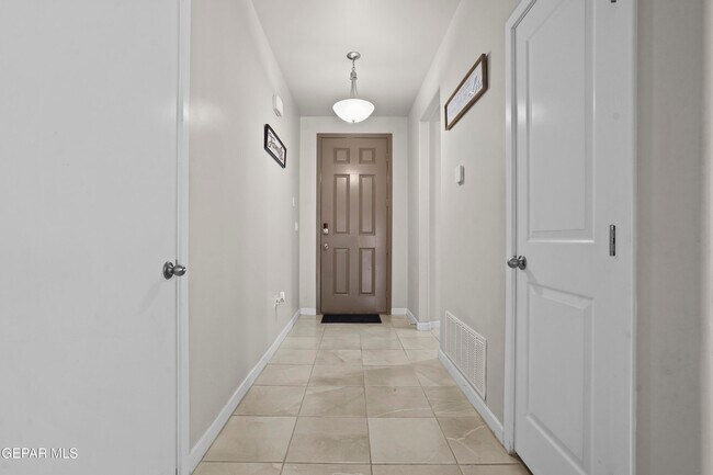 Building Photo - 12405 Northumberg Dr