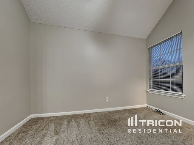 Building Photo - 125 Caney Creek Pkwy