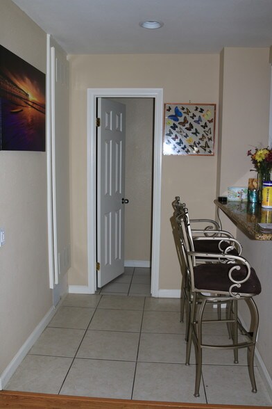 Building Photo - 11043 Clairemont Mesa Blvd