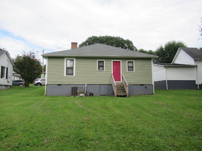 Building Photo - Downtown Living on the Rail Trail – Move-I...