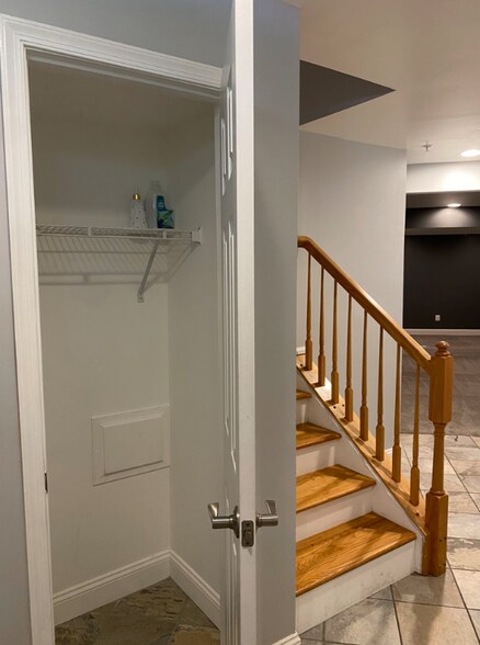 Building Photo - 3102 Gallop Way