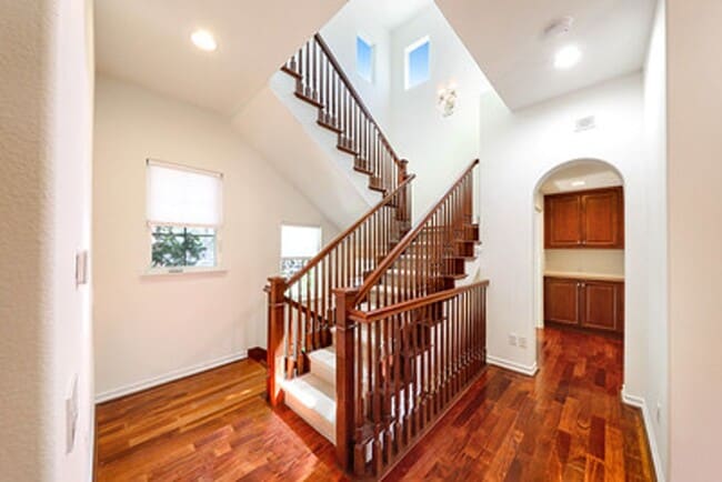Building Photo - Three bedroom located in Newport Coast com...