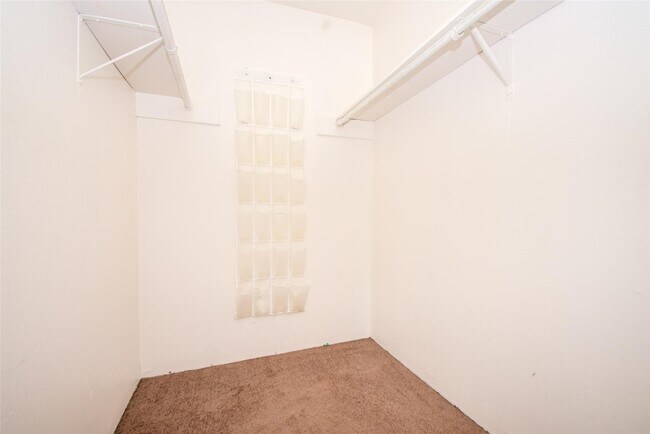 Building Photo - 4124 Belle Park Dr