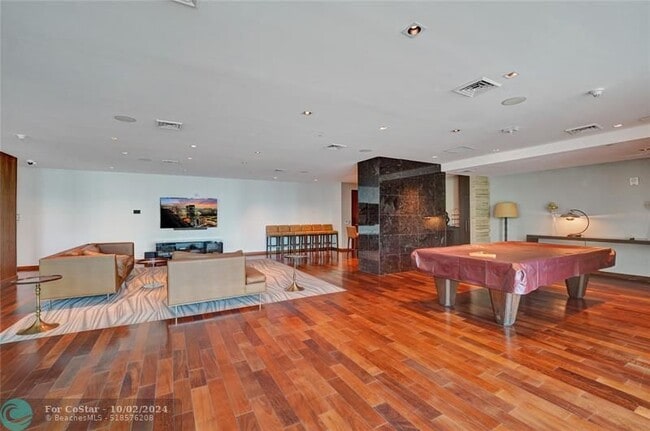Building Photo - 101 S Fort Lauderdale Beach Blvd