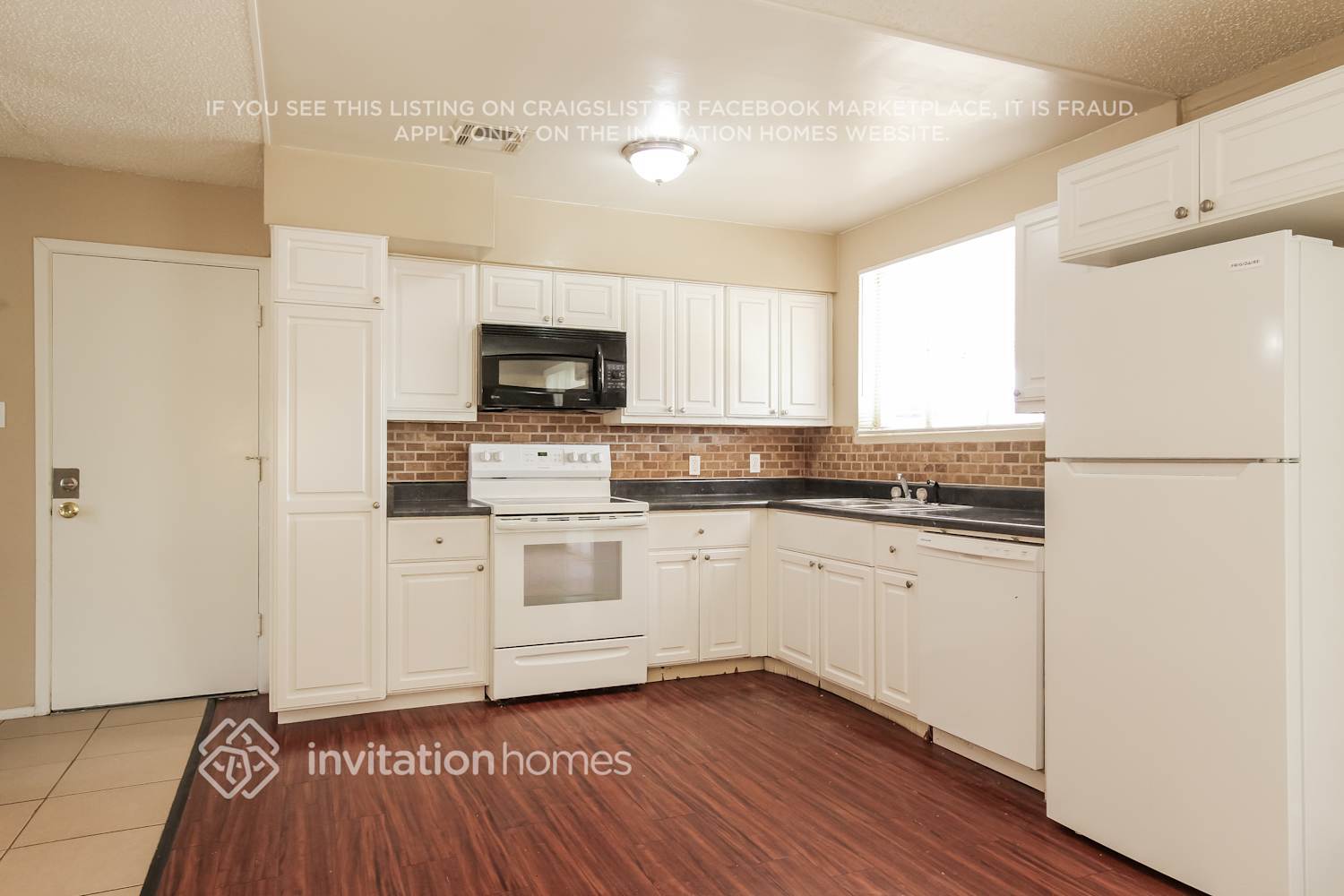 Building Photo - 4643 N 58th Ave