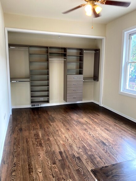 #1 BR with Closet - 1415 W Devon Ave