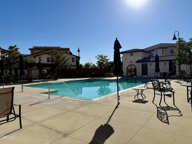 Building Photo - 629 W Foothill Blvd