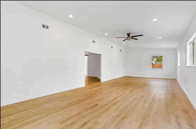 Building Photo - 3429 Turnabout Loop