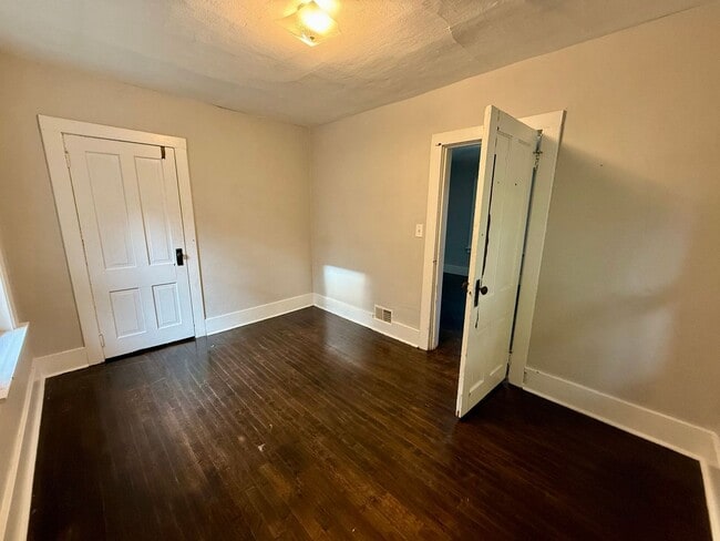 Building Photo - 3 Bed 1 Bath Single Family Home in Rothschild