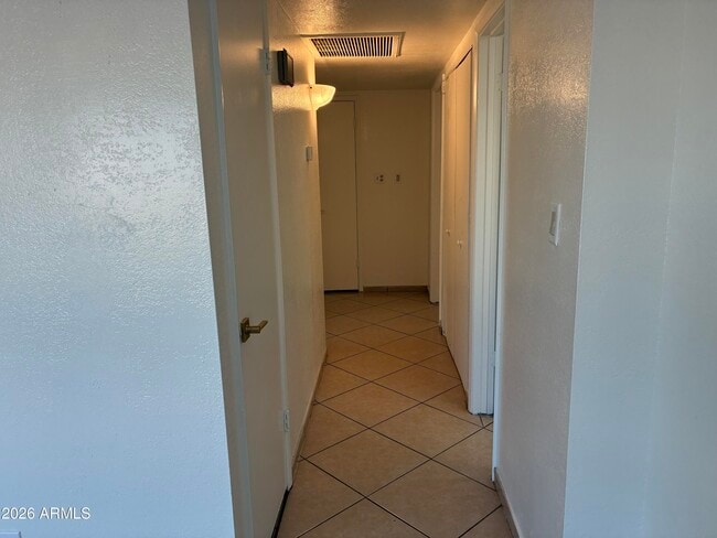 Building Photo - 8819 W Roma Ave