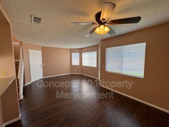 Building Photo - 770 W Almond St