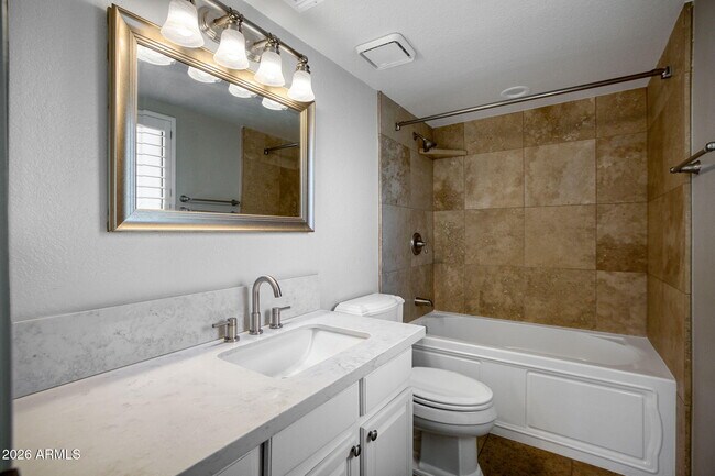 Building Photo - 10444 N 69th St