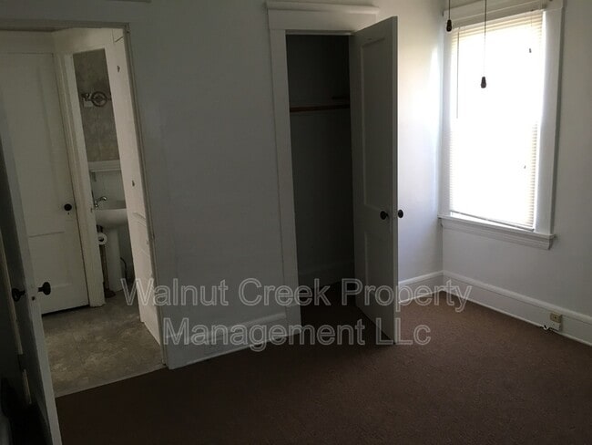 Building Photo - 1593 Winchester Ave