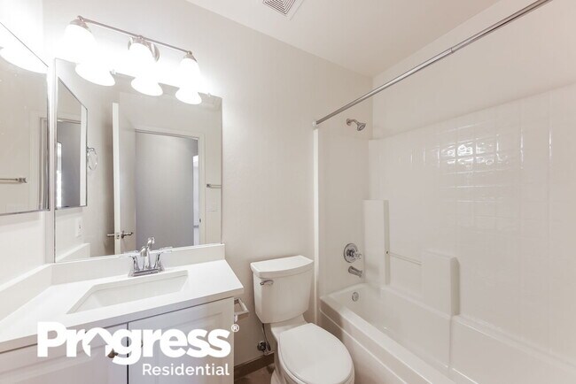 Building Photo - 11205 W Turney Ave