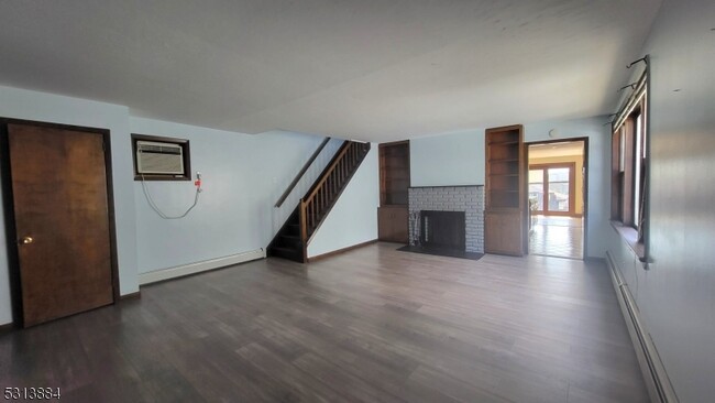 Building Photo - 47 Hackensack Ave