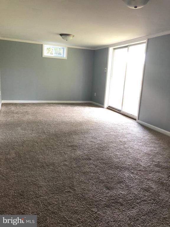 Building Photo - 45 Penn Ave