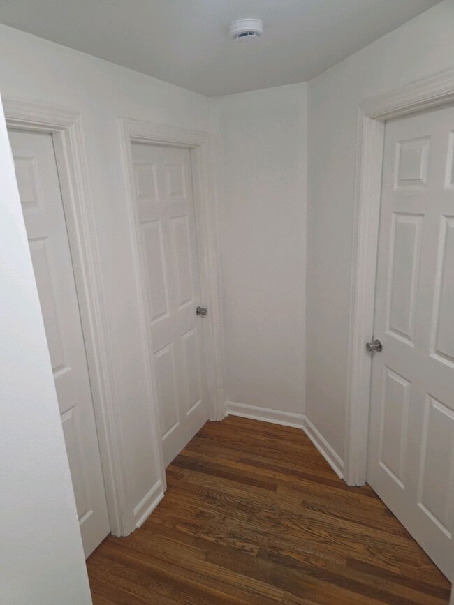 Building Photo - 7802 Columbine Dr