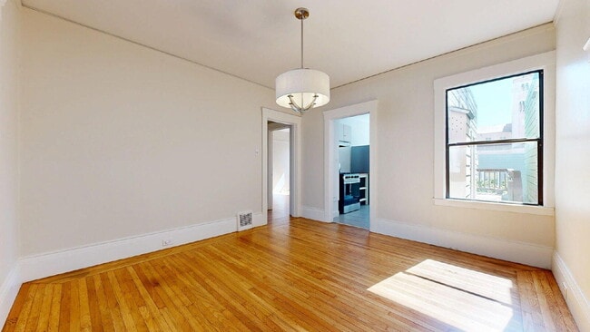 Building Photo - Charming Inner Sunset Single Family Home w...