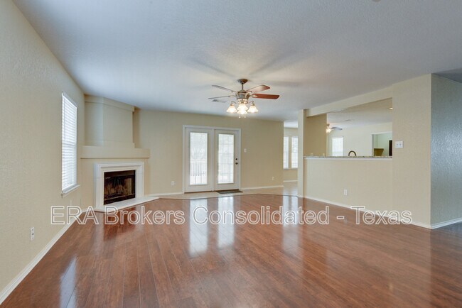 Building Photo - 16734 Basin Oak