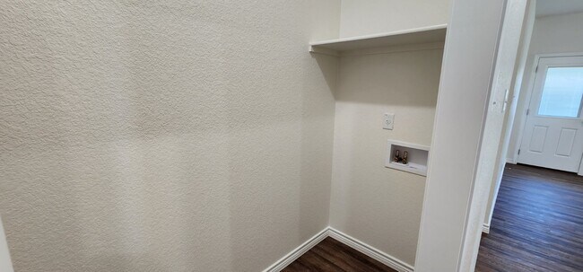 Building Photo - Act fast!  Don't let this opportunity slip by. Contact us today to schedule your showing!