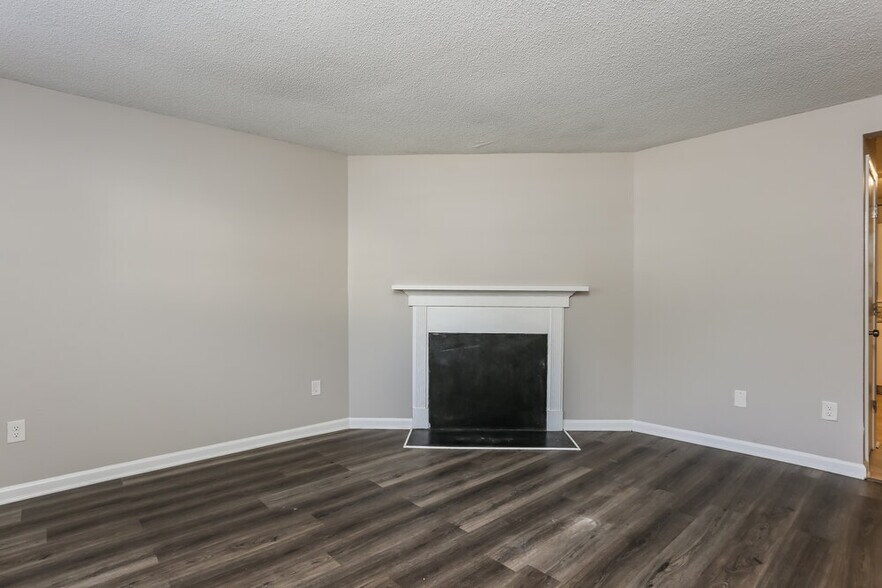 Building Photo - 1699 Winchester Way SE