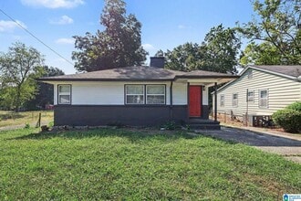 Building Photo - 2017 29th Ave
